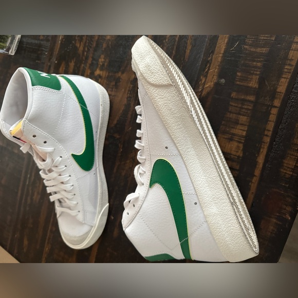 Nike Men's Blazer Mid '77 Vintage Leather Shoes White Pine Green Sail Sizes NIB - Picture 5 of 5